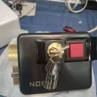 تعمیر قفل کله گاوی وبرقی|خدمات پیشه و مهارت|قم, نیروگاه|دیوار