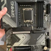 مادربرد گیمینگ Gigabyte Z790 Gaming X AX DDR5|قطعات و لوازم جانبی رایانه|اصفهان, بهارستان (مخابرات)|دیوار