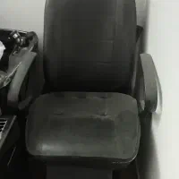 صندلی اریشگاه مرتب سالم