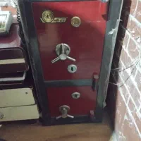 گاوصندوق دوطبقه