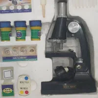 میکروسکوپ دانش آموزی