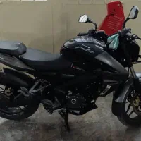 موتور ns200 درحد نو