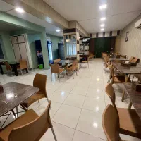 استخدام سالن کار و‌نظافت