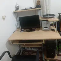 میز کامپیوتر
