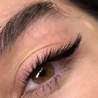 اکستنشن مژه لیفت و لمینت ابرو با قیمت ویژه|خدمات آرایشگری و زیبایی|قم, امامزاده ابراهیم|دیوار