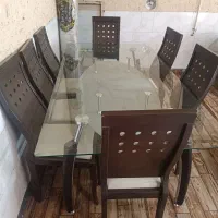 میزنهارخوری ۸نفره تمیزبدون شکستنی وپایه ی لق