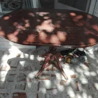 میز چوبی بیضی