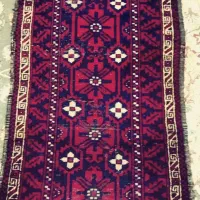 تعدادی فرش و گلیم، قالیچه دستباف