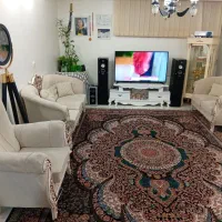 مبل ۷ نفره تمیز بامیز وسط و دو عدد عسلی|مبلمان خانگی و میز عسلی|شاهینشهر, مسکن مهر|دیوار