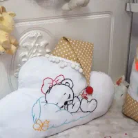 کوسن و محافظ تخت کودک