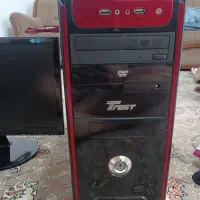 مانیتور سامسونگ و کیس کامپیوتر با کیبورد باهم|رایانه رومیزی|پرند, فاز ۶|دیوار