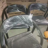 4عدد صندلی نو