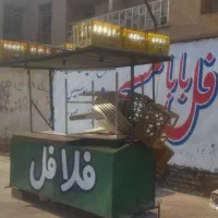 دو عدد دکه فلافلی