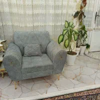 پرده.مبل هفت نفره چستر.ساعت ایستاده برنز