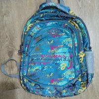 کیف مدرسه کوله پشتی در حد نو