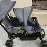 کالسکه دوقلو