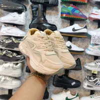 تخفیف ویژه اسپرت زنانه کار شیک و خاص|کیف، کفش، کمربند|شیراز, سعدیه جنوبی|دیوار