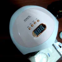 دستگاه یوی ناخن با وسایل