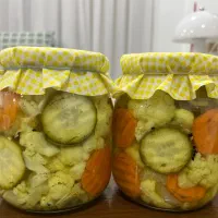 ترشی مخلوط ترد