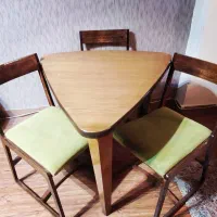 میز و 3عدد صندلی تمام چوب با روکش مخمل سبز|میز و صندلی غذاخوری|اهواز, گلستان|دیوار