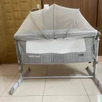 تخت کنار مادر برند ورونا