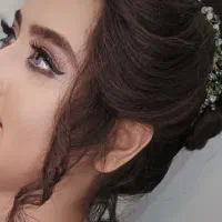 میکاپ شنیون کاشت ناخن