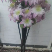 گل مصنوعی با گلدان