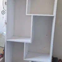 کتابخانه و کمد