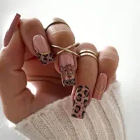 آموزش ناخن گروهی  تخفیف ویژه