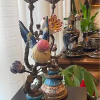 جفت شمعدان چینی برنز انتیک ۳۵ سانت یکی پرنده نداره