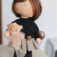 عروسک/ اسباب کودک|اسباب‌بازی بچه|کبودرآهنگ, |دیوار