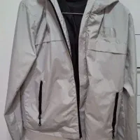 کاپشن|لباس|رباطکریم, رباطکریم|دیوار