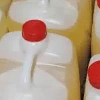 فروش روغن شترمرغ به صورت بهداشتی و صنعتی