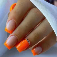 کاشت ناخن|خدمات آرایشگری و زیبایی|ابریشم, |دیوار