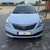 آزرا گرنجور۲۰۱۲