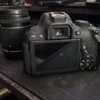 دوربین کنون ۷۰۰ canon 700d با لنز ۵۰ و ۵۵-۱۸|دوربین عکاسی و فیلم‌برداری|شیراز, شهرک مخابرات|دیوار