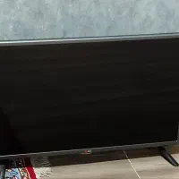 یک دستگاه تلویزیون 32LED اینج مدل LG