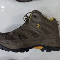 نیم بوت (کوهنوردی) ۴۳|کیف، کفش، کمربند|خرم‌آباد, |دیوار