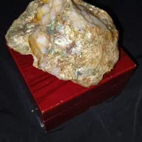 سنگ طلا(عقیق کوارتز با رگه های طلا)|کلکسیون اشیاء عتیقه|پیشوا, |دیوار