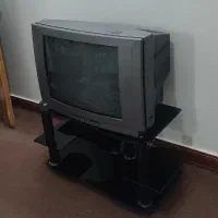 میز و تلویزیون 29 اینچ سالم|تلویزیون و پروژکتور|زنجان, |دیوار