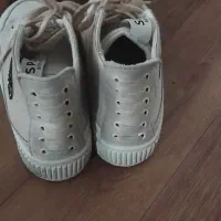 کتونی سایز ۳۹