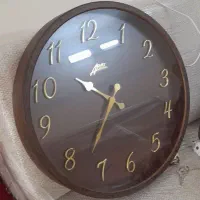 ساعت دیواری