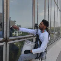 شستشوی نما حرفه ای با دقت بالا .نماشویی و...