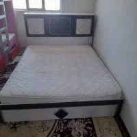 تخت خواب .کمد.ساعت.|تخت و سرویس خواب|سبزوار, اسلام آباد|دیوار