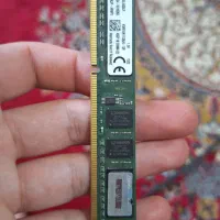 یک عدد رم کینگستون ۴g ddr3 1600MHz