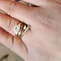 انگشتر طلا فروشی150بالای تابلو