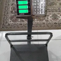 باسکول ۷۰۰ کیلویی تاشو دیجیتال همراه گارد