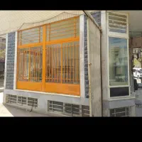 مغازه فروشی تجاری