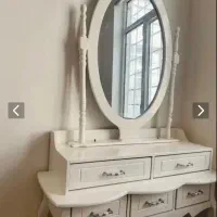 آینه و میز آرایش