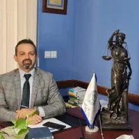 وکیل دادگستری و خدمات حقوقی